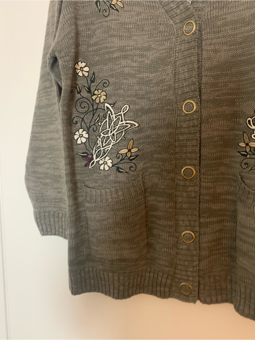 New Hot Topic Lord of The Rings Floral Icons Girl Cardigan - Picture 10 of 15